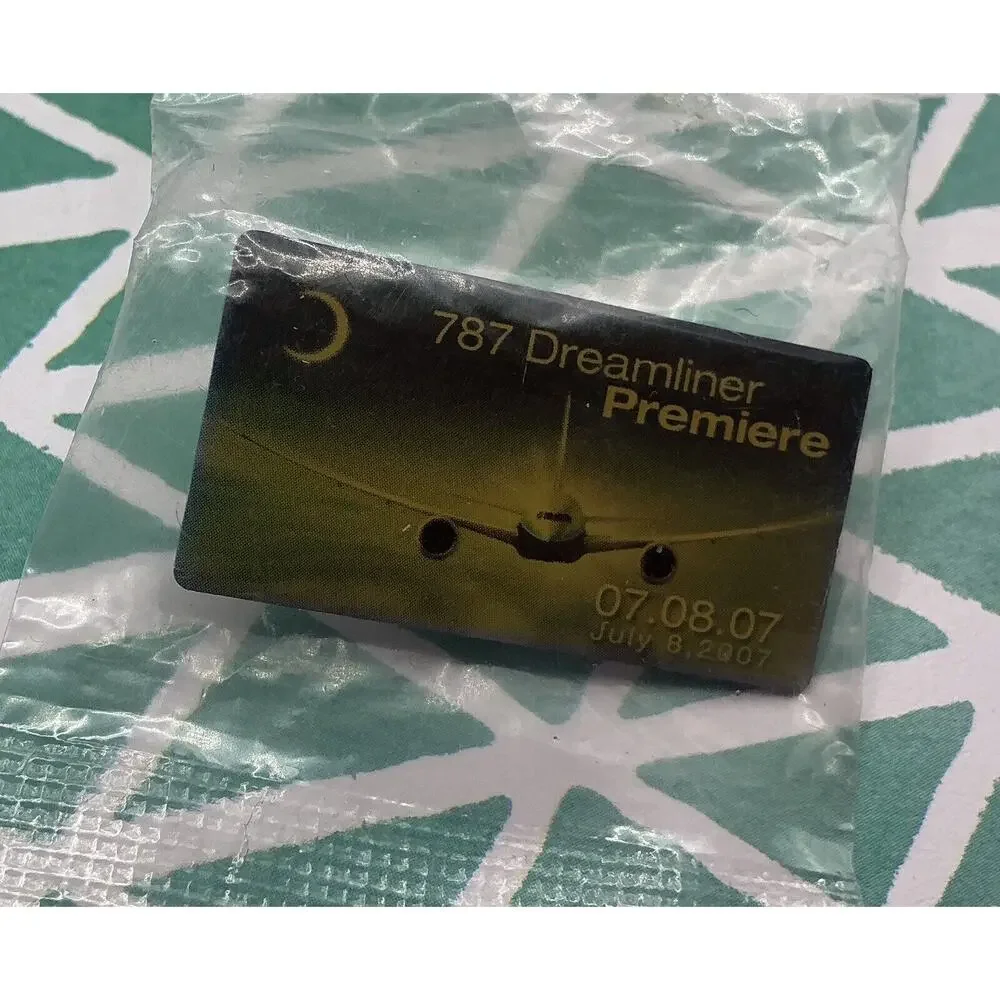 BOEING 787 DREAMLINER PREMIERE 07.08.07 JULY 8, 2007 Enamel TAC PIN New
